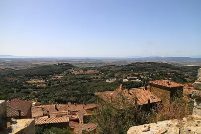 Rocca di Campiglia מעל Campiglia Marittima