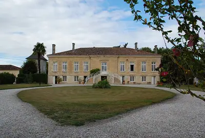 Château Balac, בית כפרי מוגן ליד Saint-Laurent-Médoc, שמוצג משום שאין תמונה חופשית של השאטו של הלופט