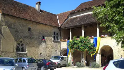 Château de Quintigny, אחוזה מבוצרת מימי הביניים