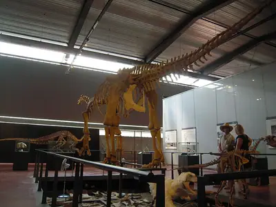 מוזיאון Dinosauria ב-Espéraza