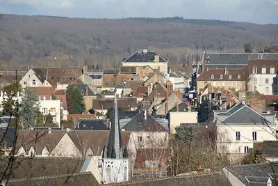 מרכז Nogent-le-Rotrou במבט מ-Château Saint-Jean