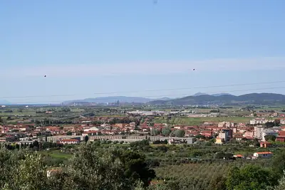 פנורמה של Venturina Terme