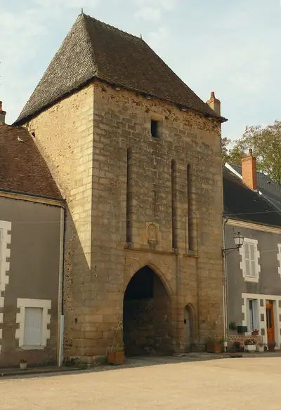 Porte du Marché, השער המבוצר של Sainte-Sévère-sur-Indre